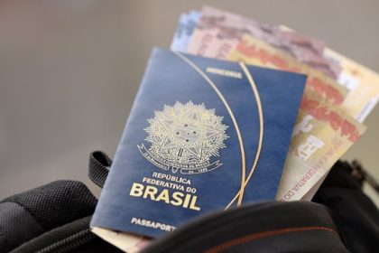 Viagens corporativas e política migratória dos EUA: como novas regras impactam empresas globais