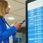 Passagem aérea sobe 11% em um ano: entenda por que voar ficou mais caro no Brasil em 2026